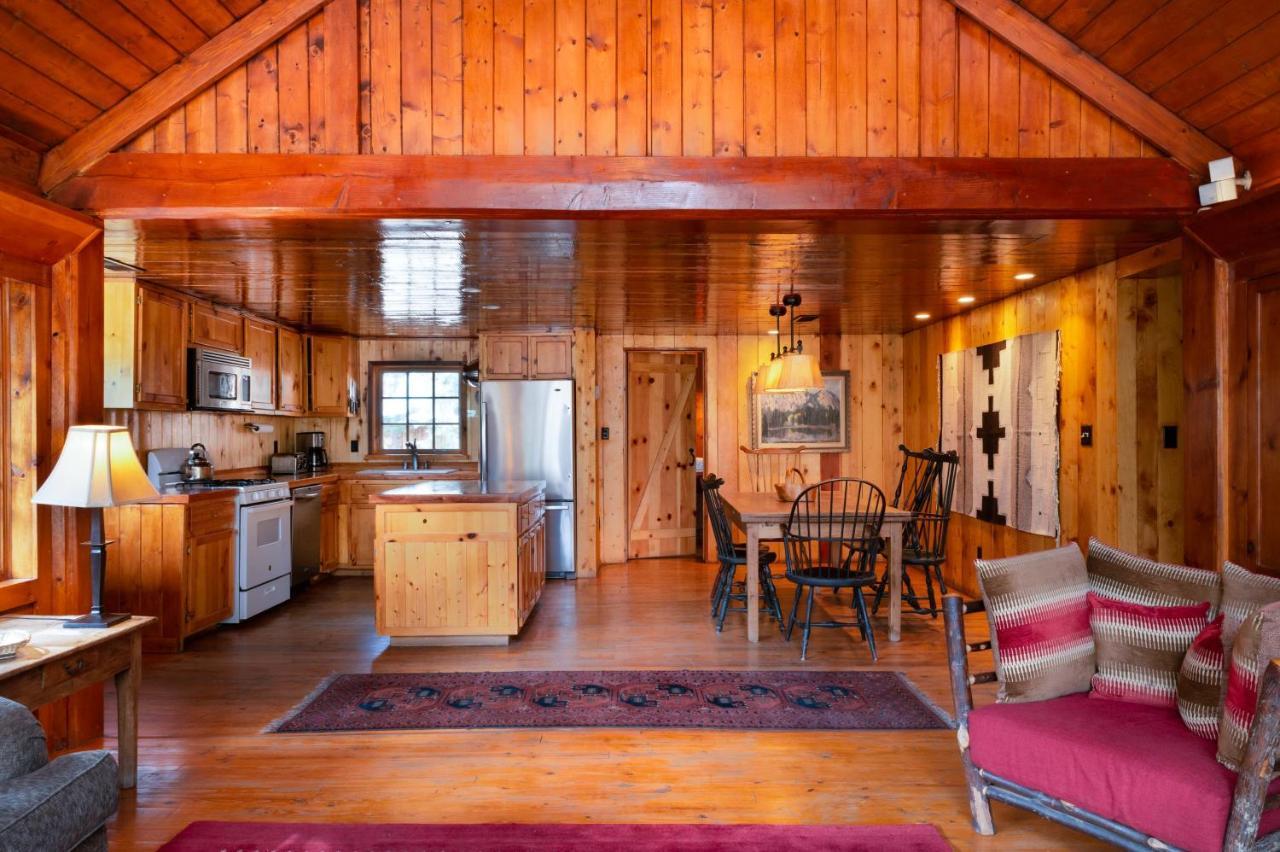 Corkins Lodge Chama Eksteriør bilde